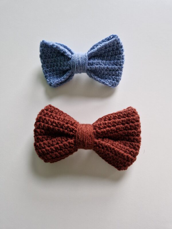 Crochet Hair Bow - Dusty Blue (small) - Image 4